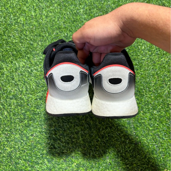 Adidas Cloud Ultra Boost - Picture 5 of 8